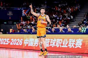 张镇麟：CBA两个顶级小外援就是古德温和布朗 只能尽量限制他们