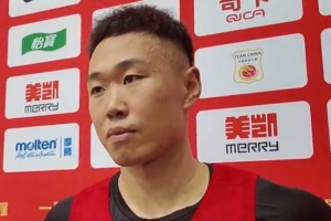 贺希宁：偰李永炜和李悦洲都非常年轻 我会帮助他们尽快成长