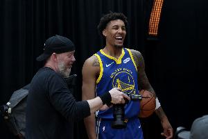 伦德博格：新秀赛季目标数据15+6+3 这是给自己的最低标准